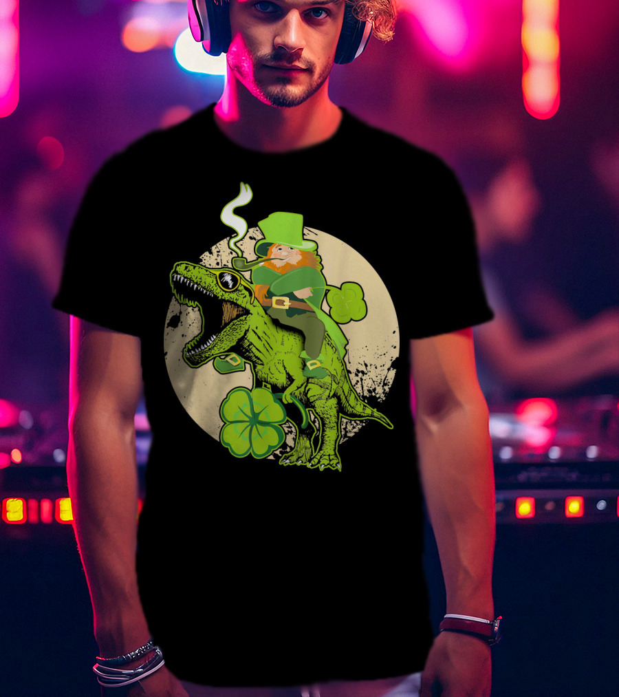 St Patricks Day Leprechaun Riding Dinosaur With Shamrocks T-Shirt