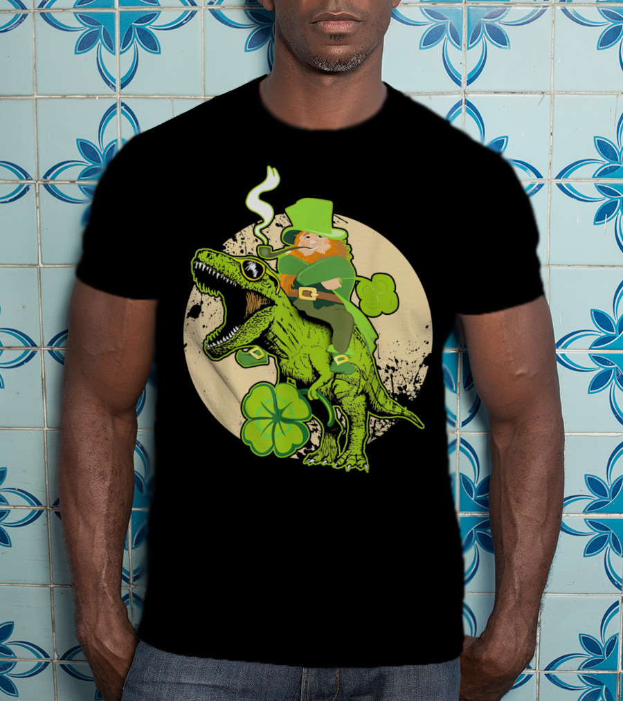St Patricks Day Leprechaun Riding Dinosaur With Shamrocks T-Shirt