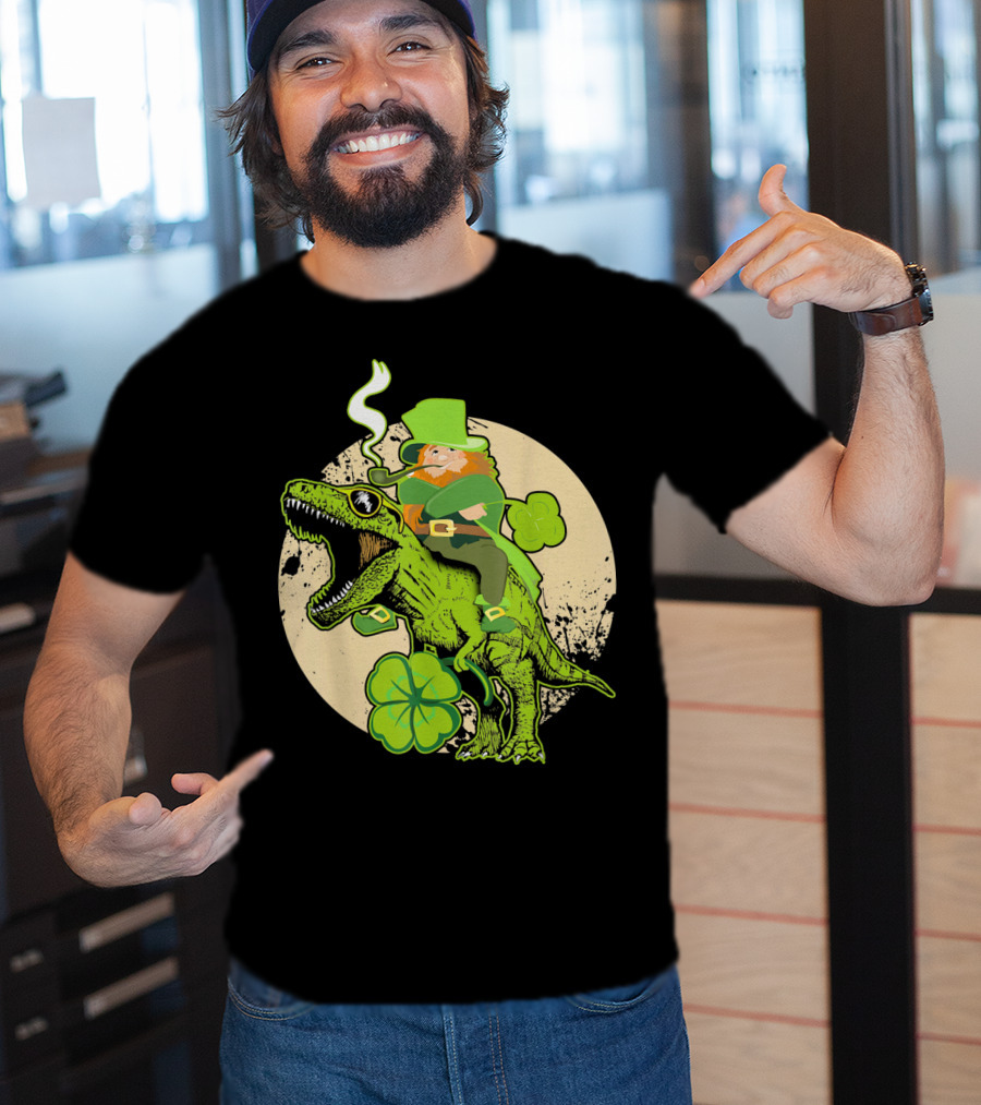 St Patricks Day Leprechaun Riding Dinosaur With Shamrocks T-Shirt