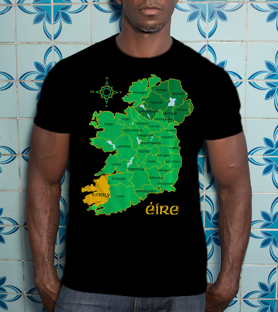 Kerry Ireland Éire Irish County Map Éire With Compass Rose T-Shirt