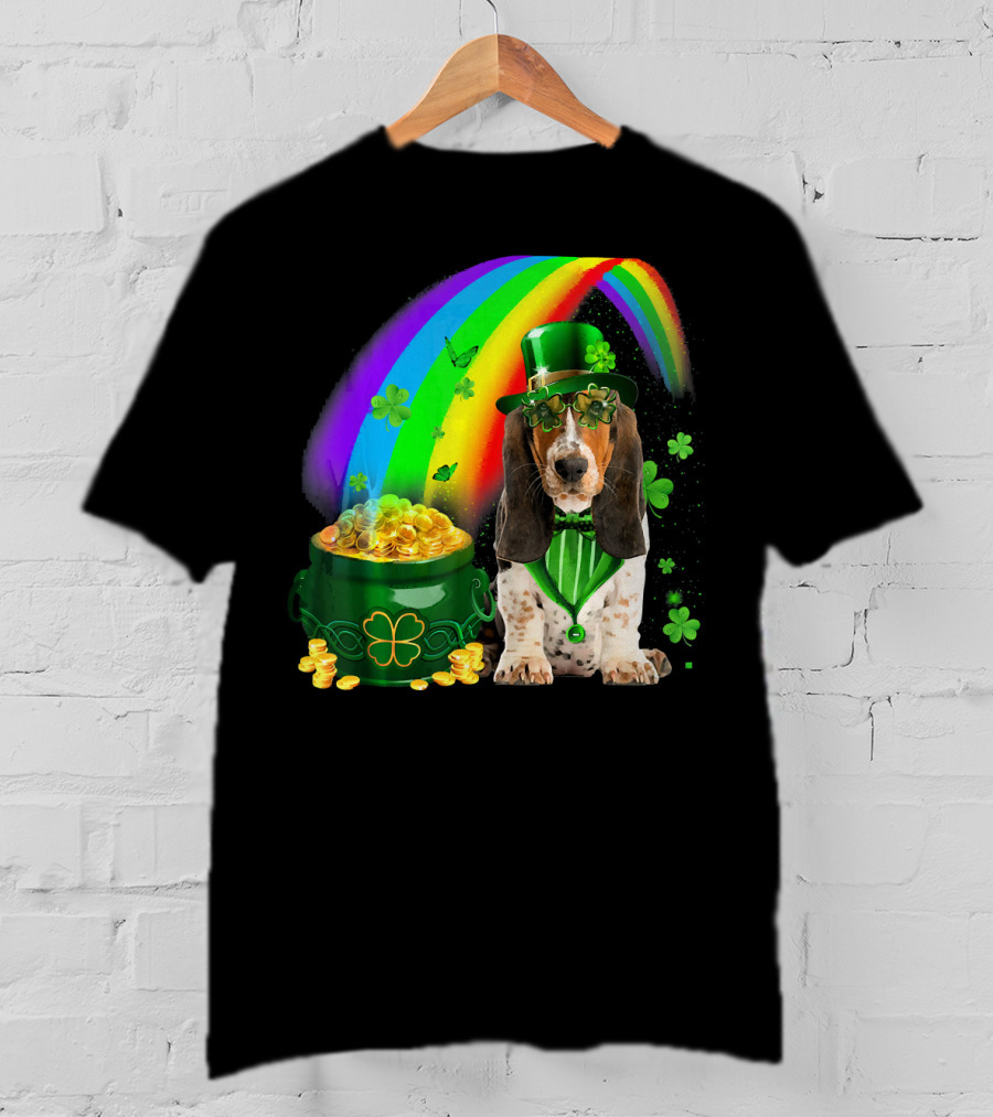 Basset Hound With Leprechaun Hat Rainbow And Pot Of Gold T-Shirt