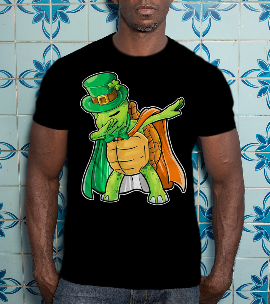 St. Patrick's Day Dabbing Turtle In Leprechaun Hat And Cape T-Shirt