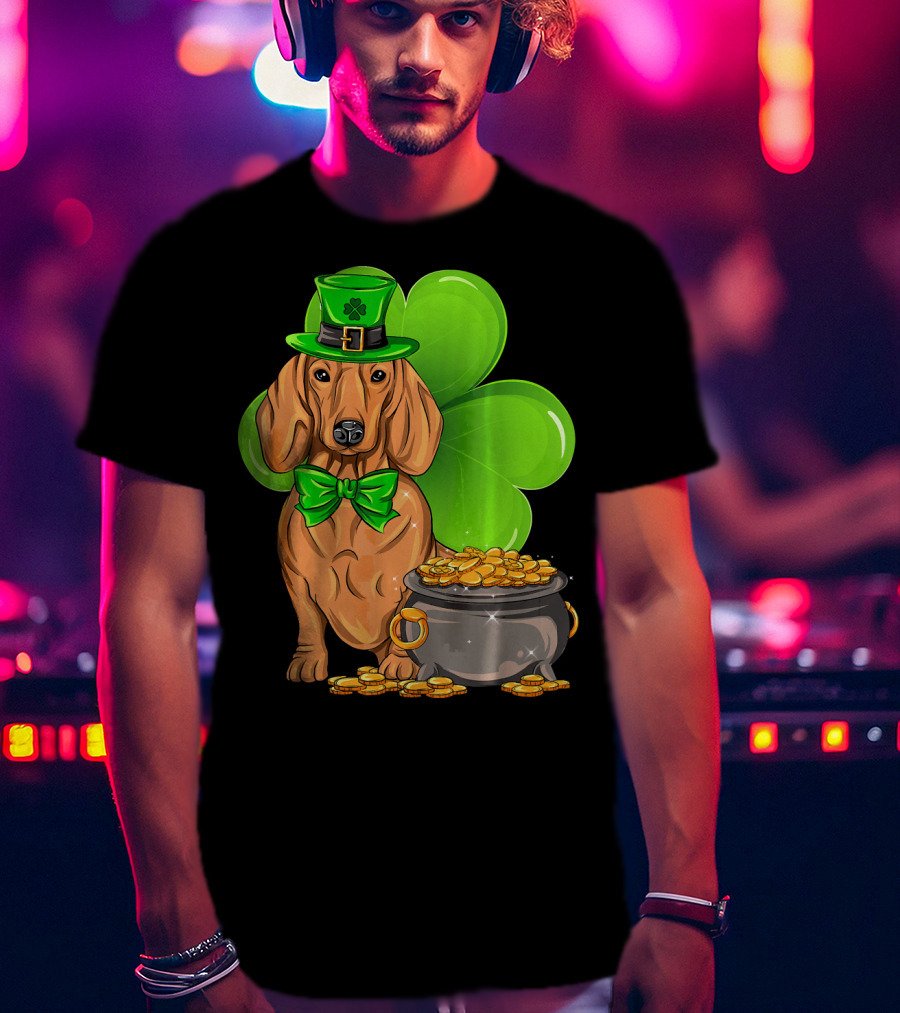 Dachshund St Patricks Day Leprechaun Dog Shamrock Hat Pot Of Gold T-Shirt