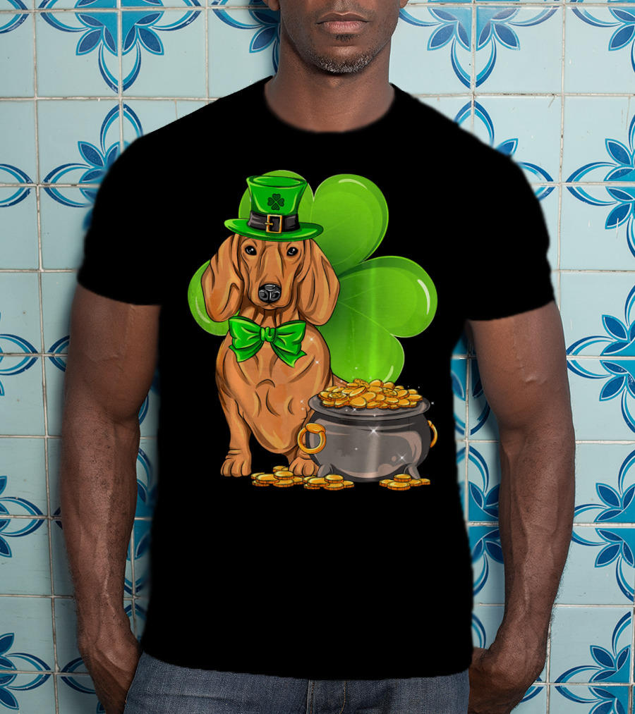 Dachshund St Patricks Day Leprechaun Dog Shamrock Hat Pot Of Gold T-Shirt