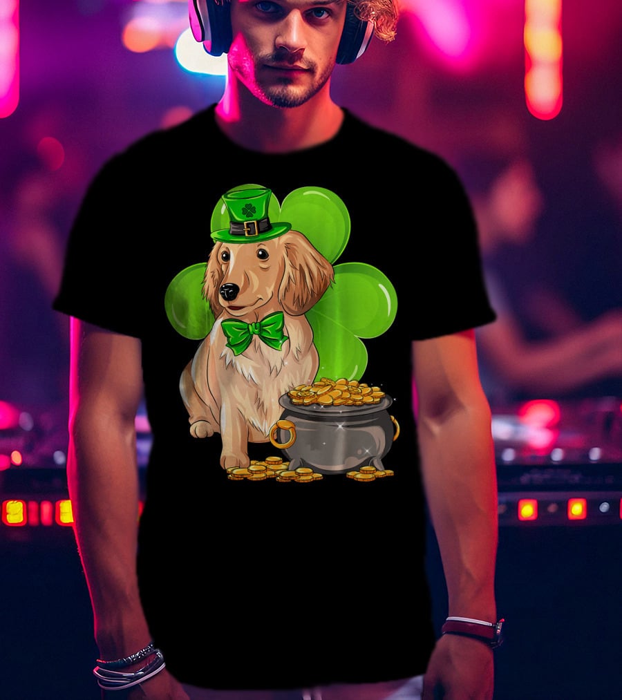 Miniature Dachshund St Patricks Day Leprechaun With Shamrock And Pot Of Gold T-Shirt