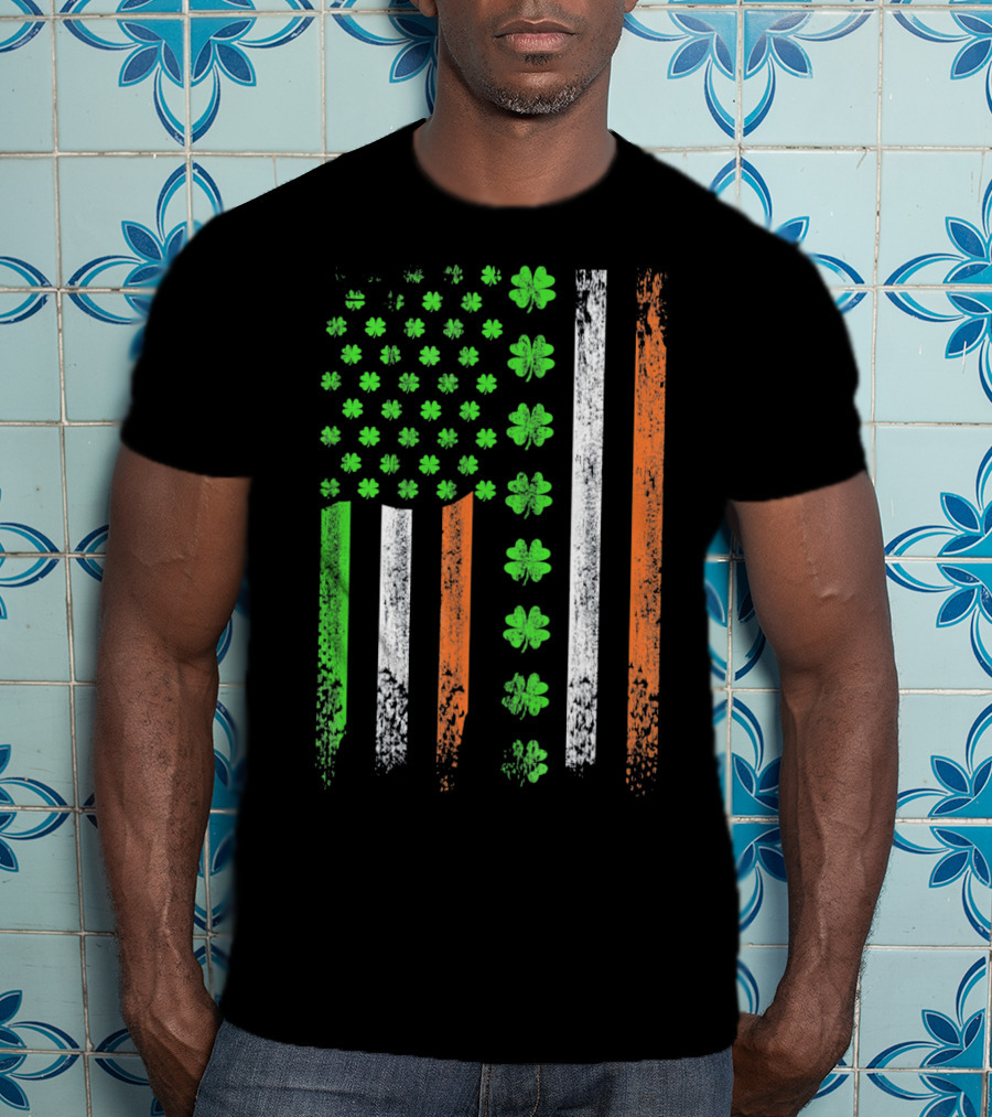 St Patricks Day US Flag With Shamrocks And Irish Colors T-Shirt