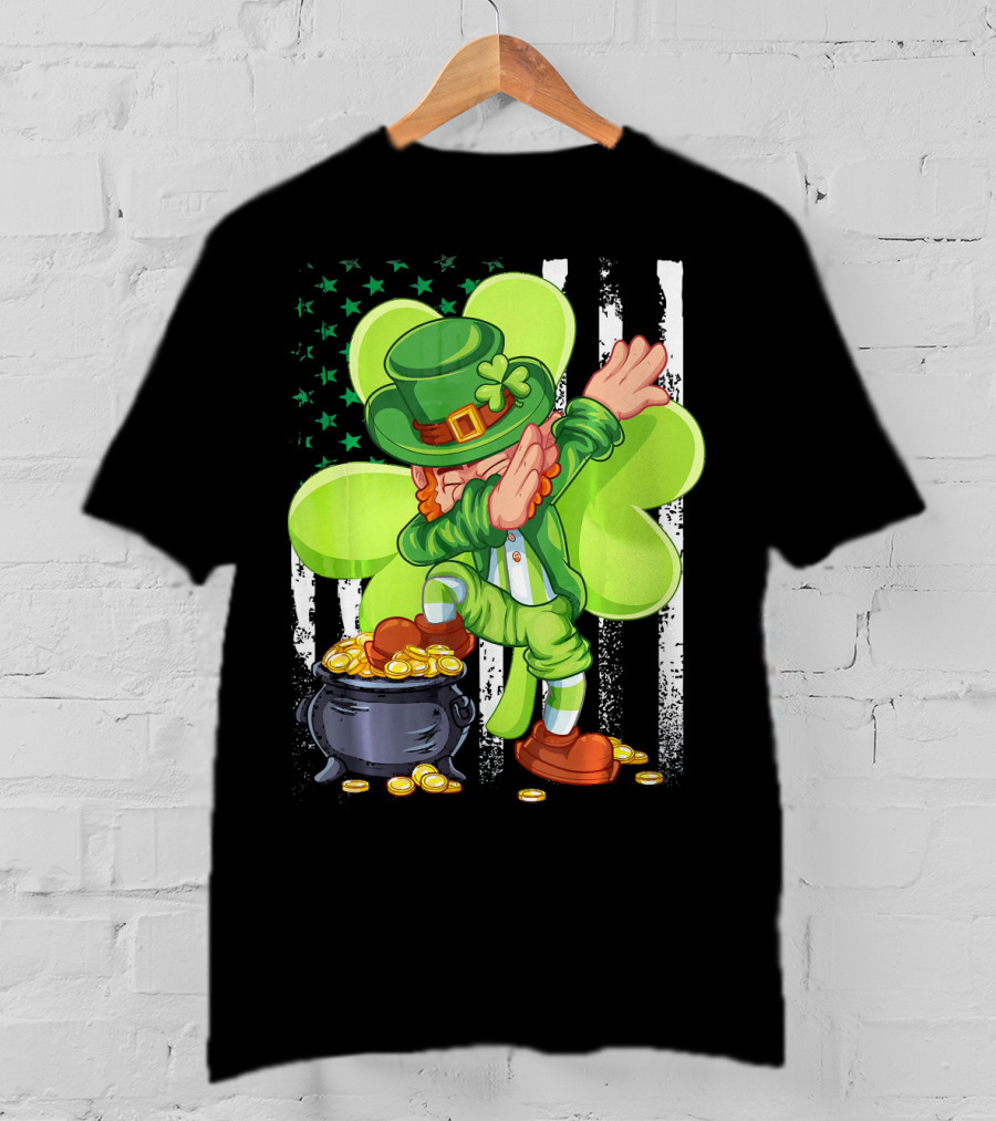 Leprechaun Dabbing With Pot Of Gold And Shamrock T-Shirt