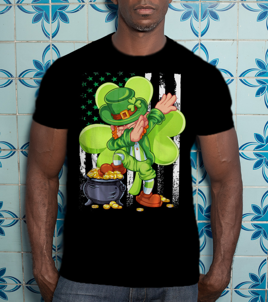 Leprechaun Dabbing With Pot Of Gold And Shamrock T-Shirt