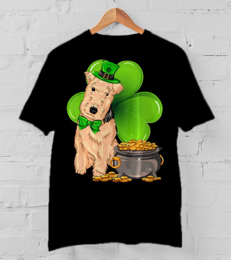 Lakeland Terrier St Patricks Day Leprechaun Hat Shamrock Pot Of Gold T-Shirt