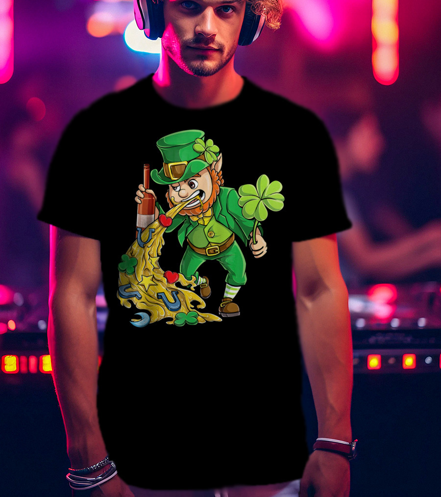 St Patricks Day Leprechaun Pouring Shamrocks Hearts Horseshoes And Stars T-Shirt
