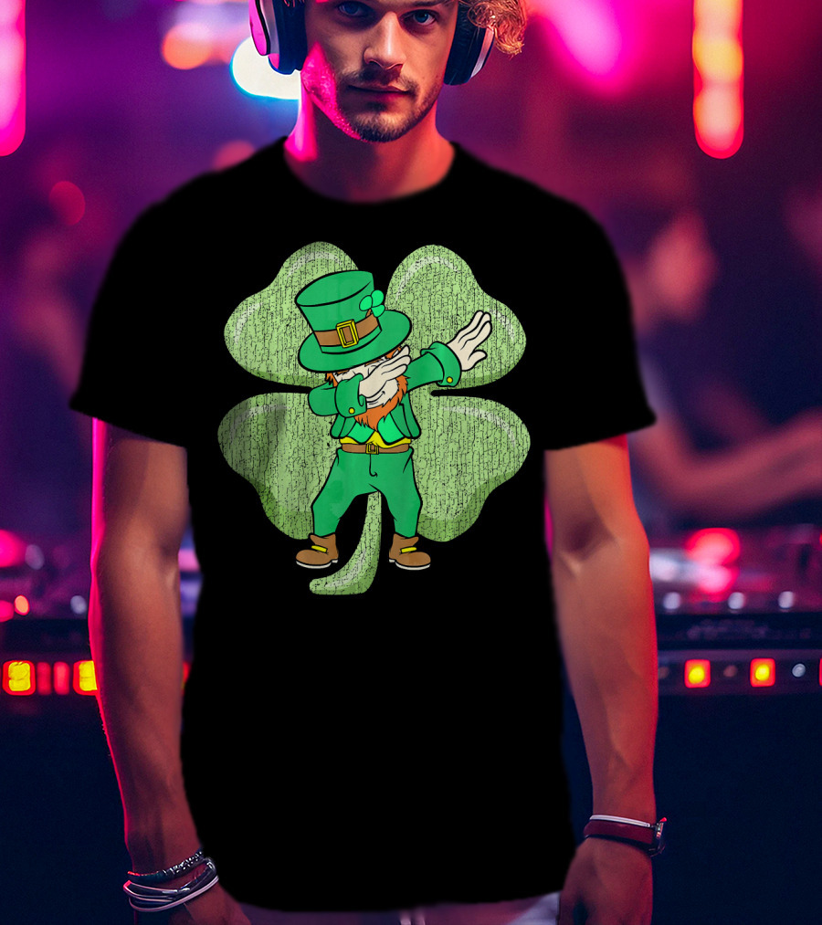 St. Patrick's Paddy's Irish Dabbing Leprechaun With Shamrock T-Shirt