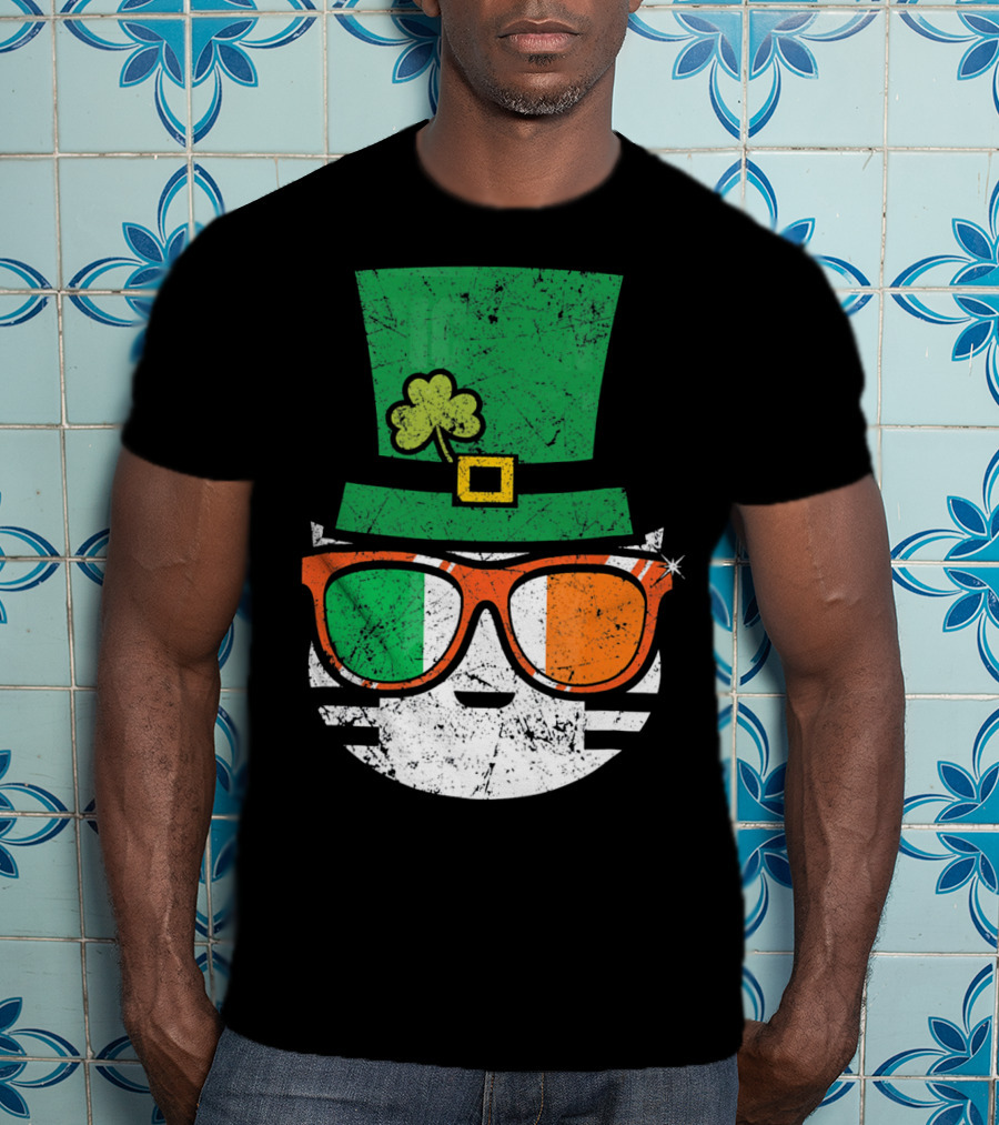 St Patricks Day Irish Cat With Shamrock Hat And Flag Sunglasses T-Shirt