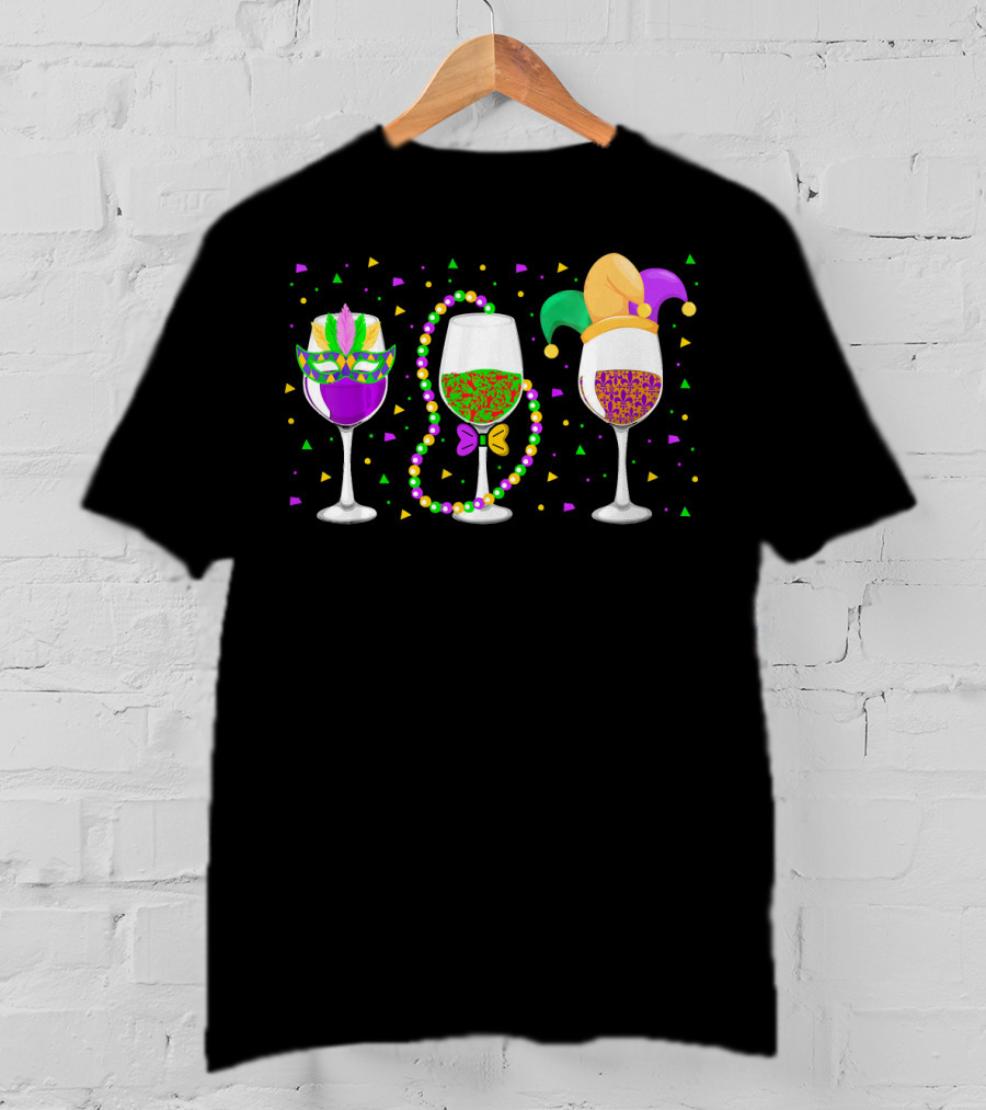 Pour Me Something Mister Funny Mardi Gras Wine Glasses Jester Beads Mask T-Shirt