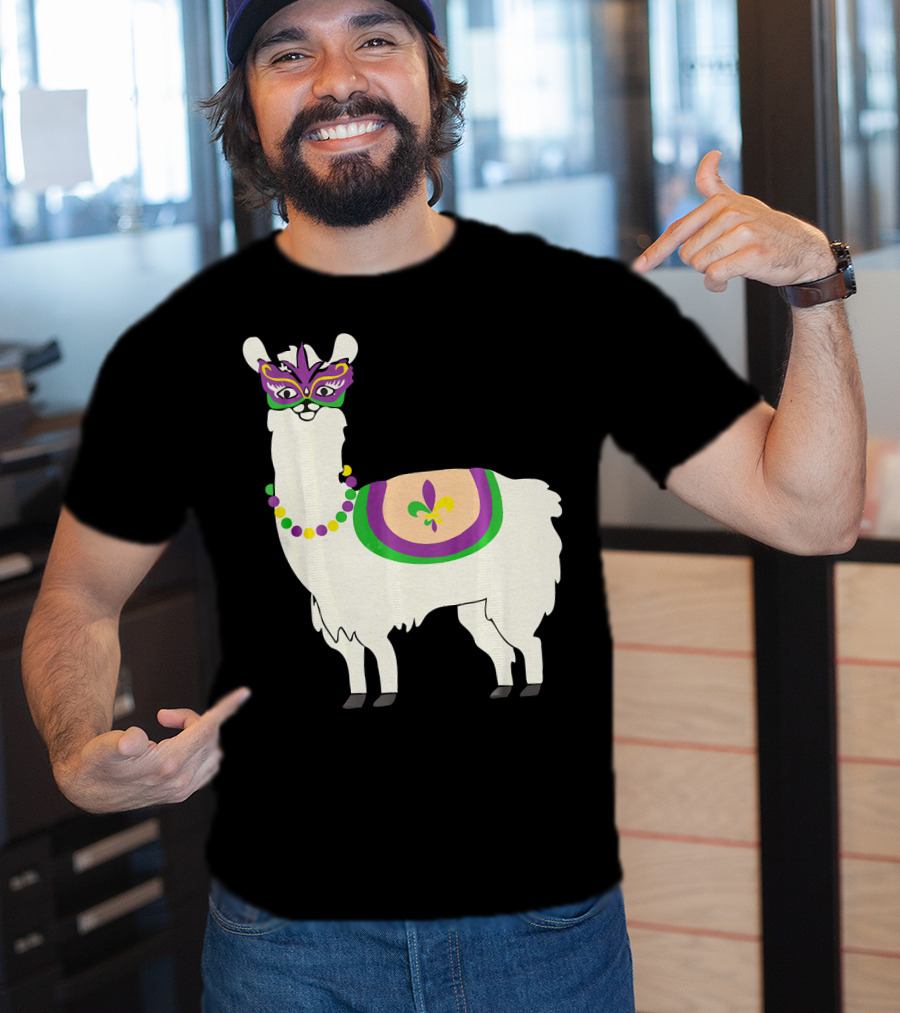 Mardi Gras Llama With Fleur-de-Lis Beads And Mask For Funny Carnival Party T-Shirt