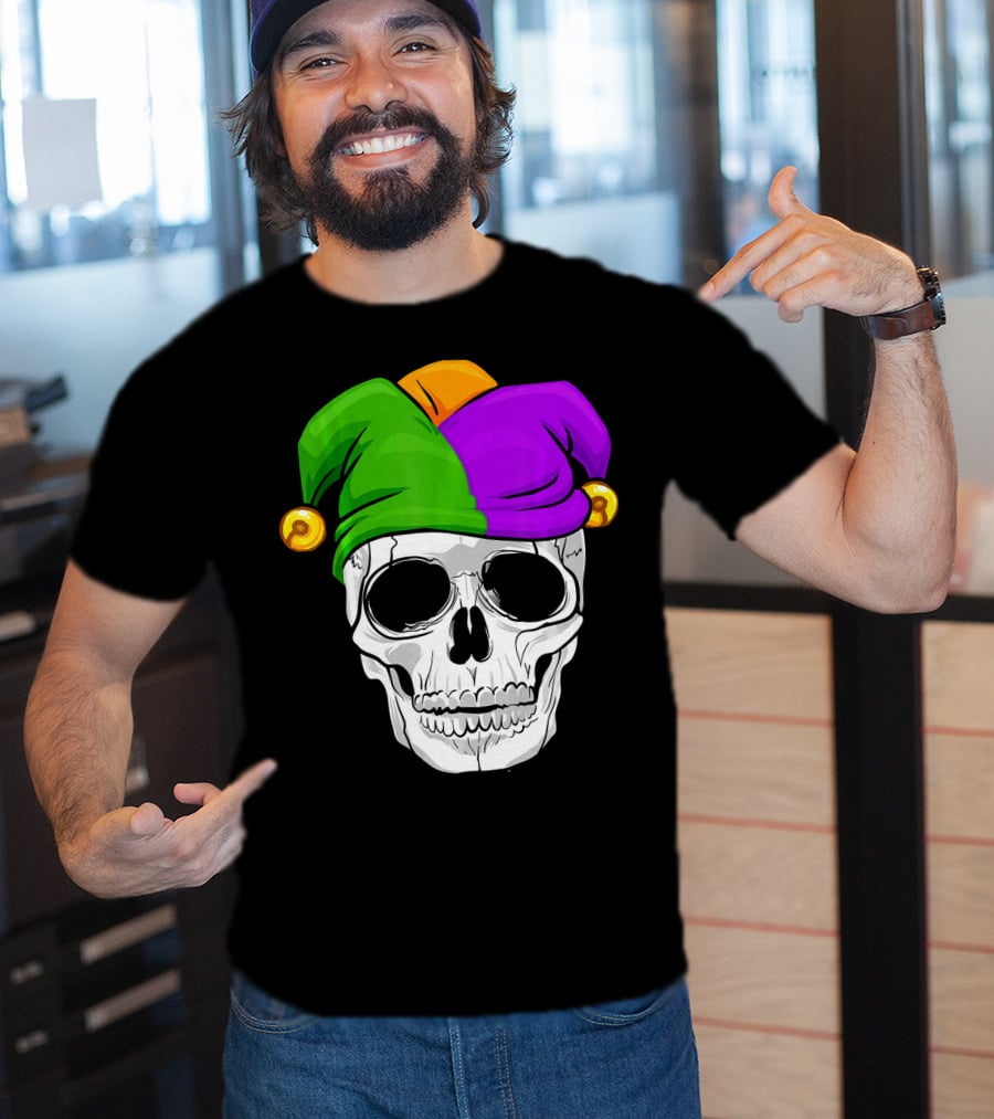 Mardi Gras New Orleans Skull With Colorful Jester Hat T-Shirt