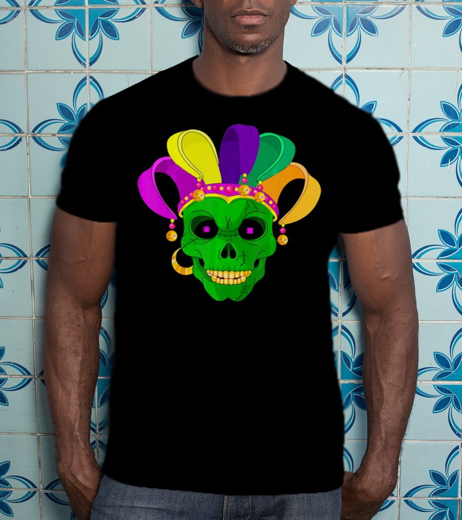 Skull Face Green Jester Hat Mardi Gras T-Shirt
