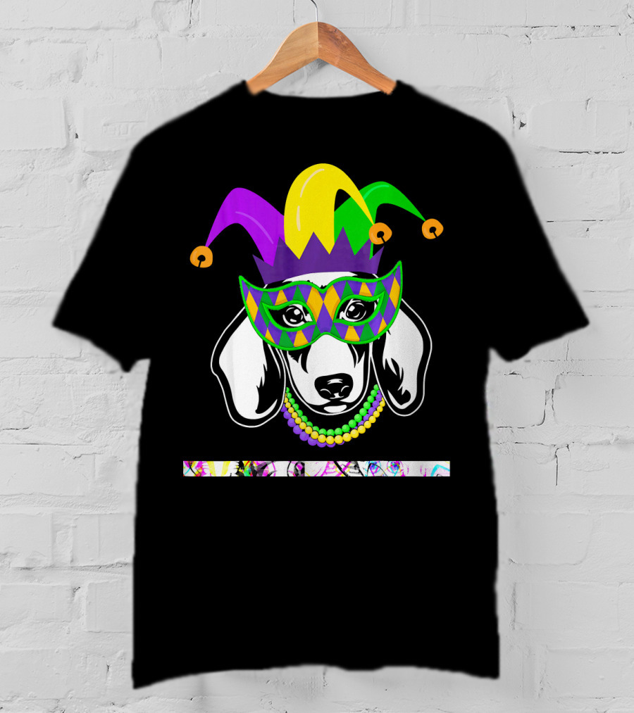 Mardi Gras Dachshund Jester Mask Beads Dogs Love T-Shirt
