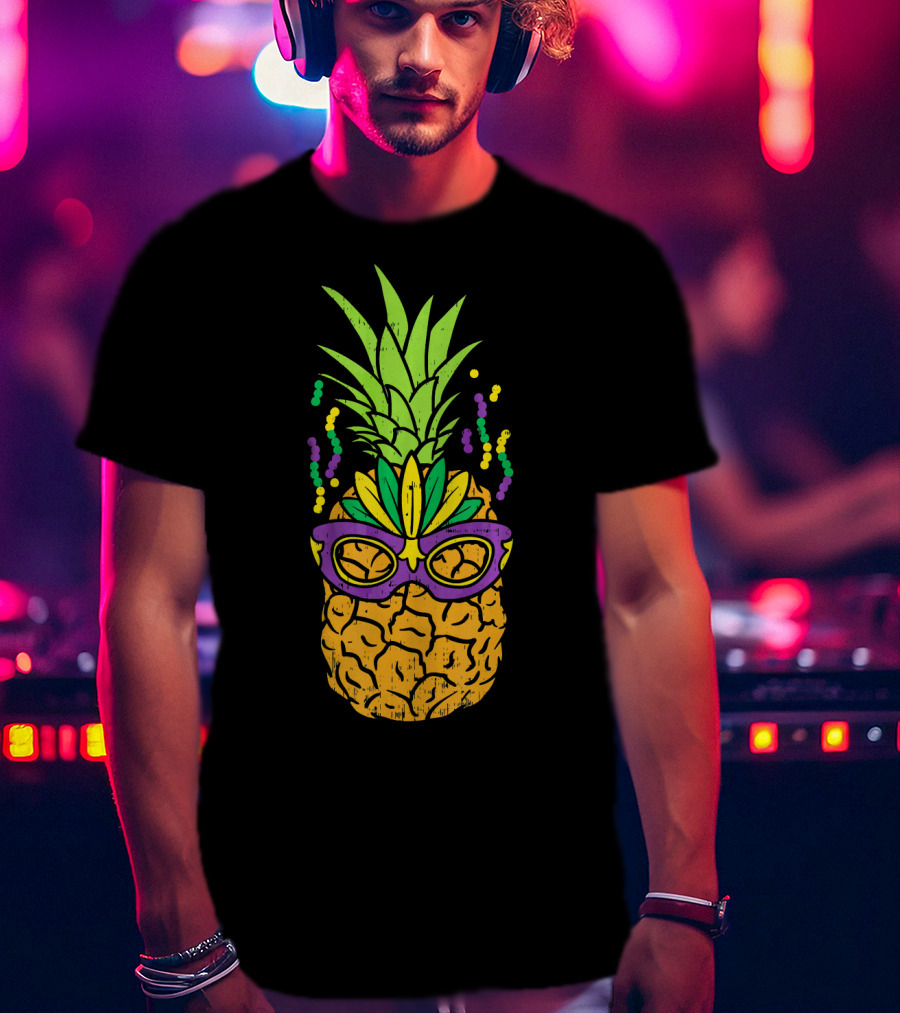Pineapple Jester Mask Mardi Gras Fruit Funny Cool T-Shirt