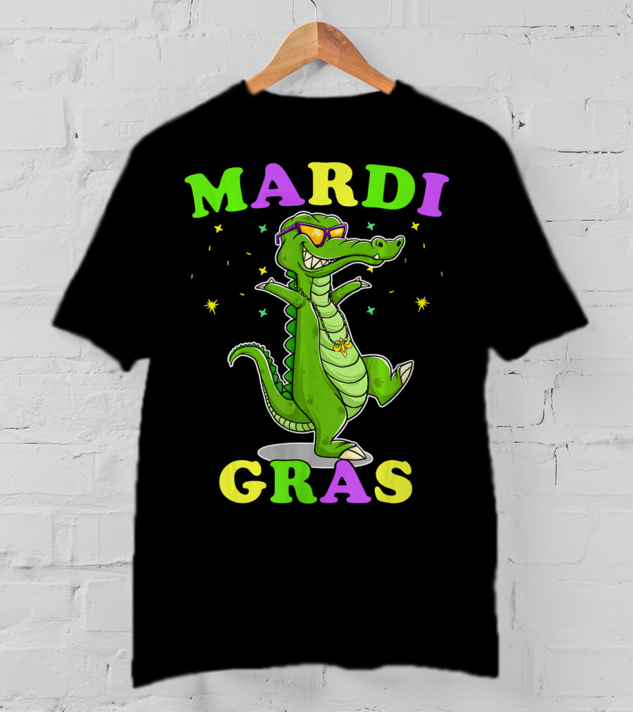 Mardi Gras Alligator Party With Sunglasses And Beads T-Shirt