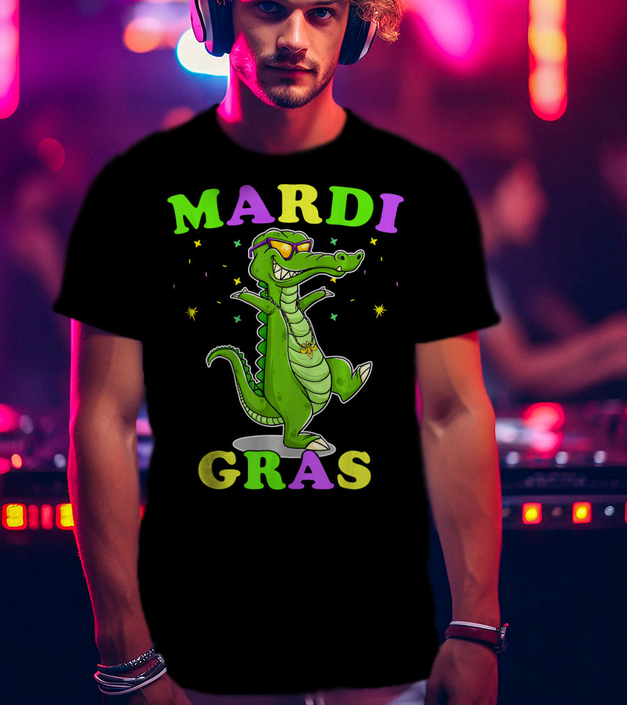 Mardi Gras Alligator Party With Sunglasses And Beads T-Shirt