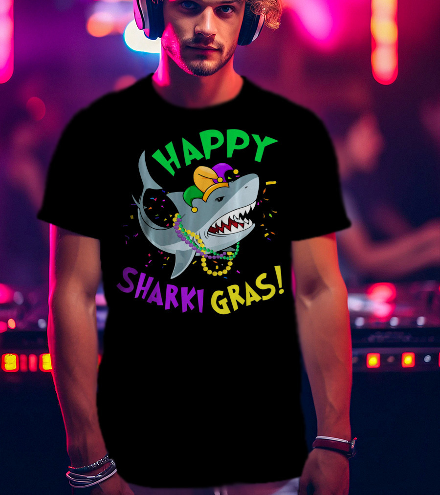 Happy Sharki Gras Mardi Gras Shark With Beads And Jester Hat T-Shirt
