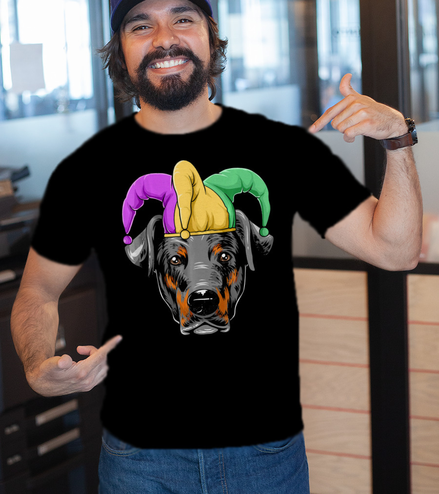 Mardi Gras Doberman Jester Hat Carnival Doberma T-Shirt