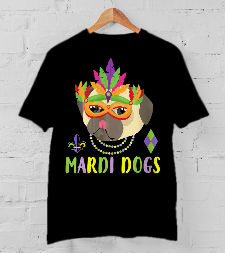 Pug Dog Mardi Gras Beads Mask Fleur De Lis Mardi Dogs Masquerade Costume T-Shirt