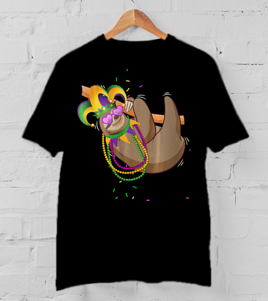 Mardi Gras Sloth Wearing Colorful Beads And Jester Mask T-Shirt