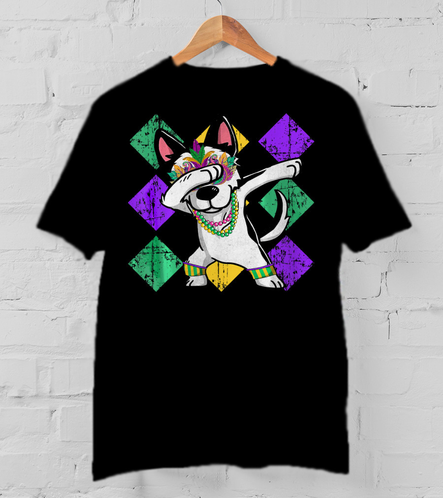 Funny Husky Dabbing In Colorful Mardi Gras Mask With Beads And Festive Diamonds T-Shirt