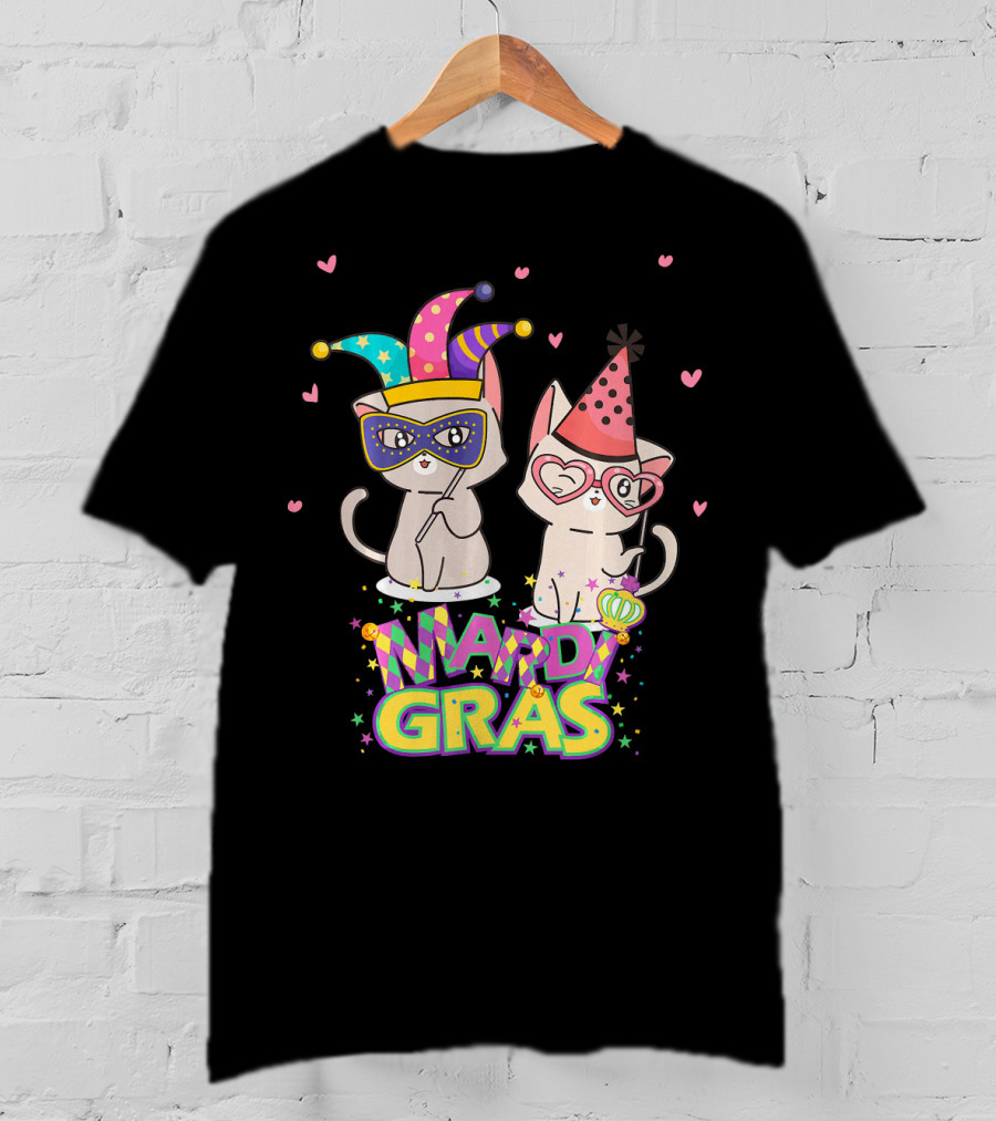 Chillin With My Cats Mardi Gras Party Masks And Hearts T-Shirt