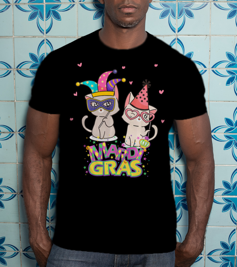 Chillin With My Cats Mardi Gras Party Masks And Hearts T-Shirt