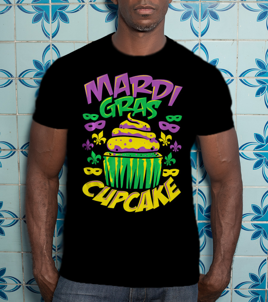 Mardi Gras Cupcake New Orleans Masks Fleur-de-Lis T-Shirt