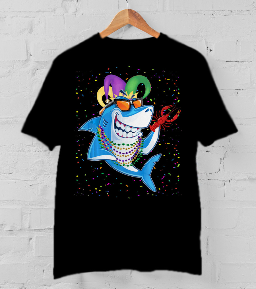 Funny Shark Mardi Gras Jester Beads Crawfish T-Shirt