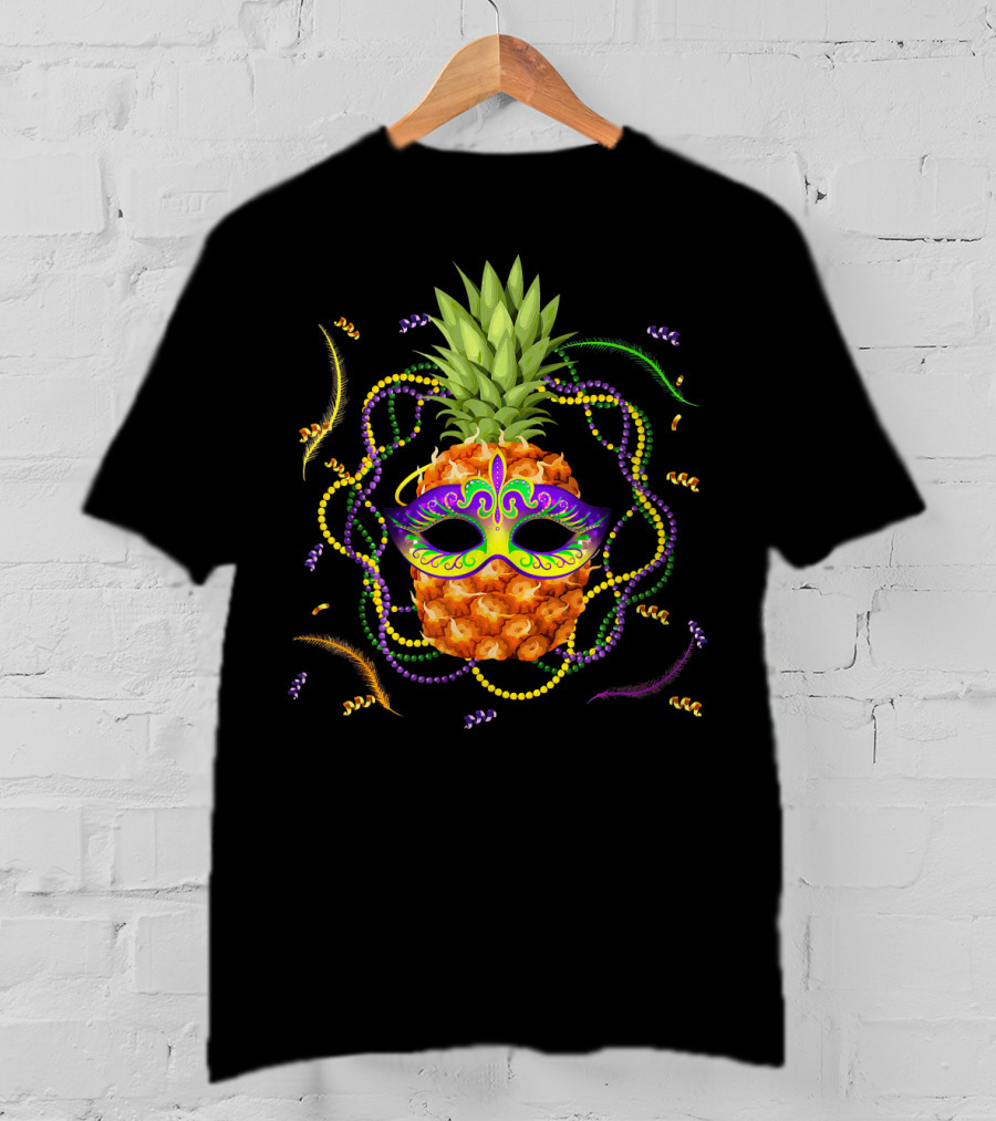 Pineapple Mardi Gras Funny Mask Beads Feathers T-Shirt