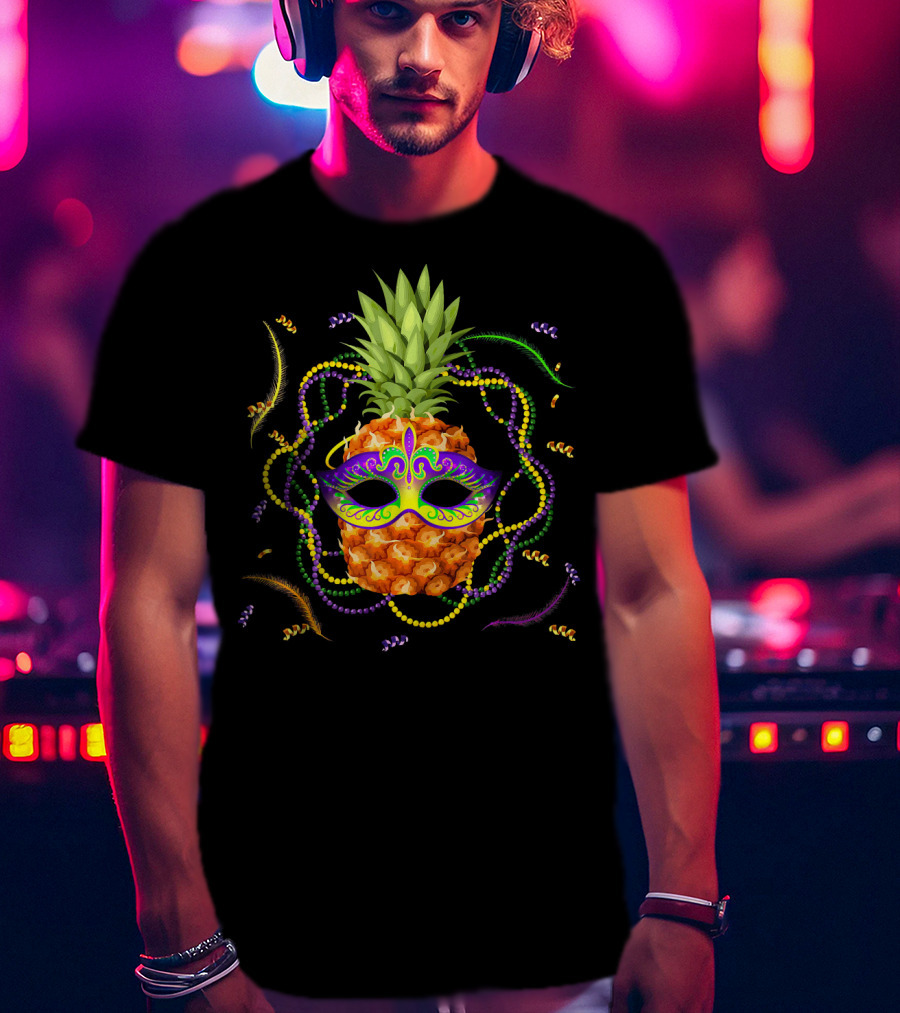 Pineapple Mardi Gras Funny Mask Beads Feathers T-Shirt