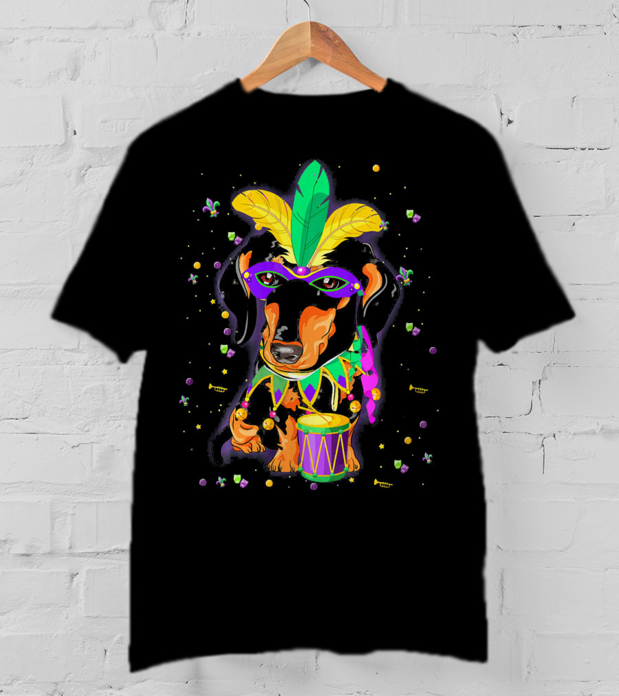 Cute Dachshund In Mardi Gras Mask With Drum And Feathers T-Shirt