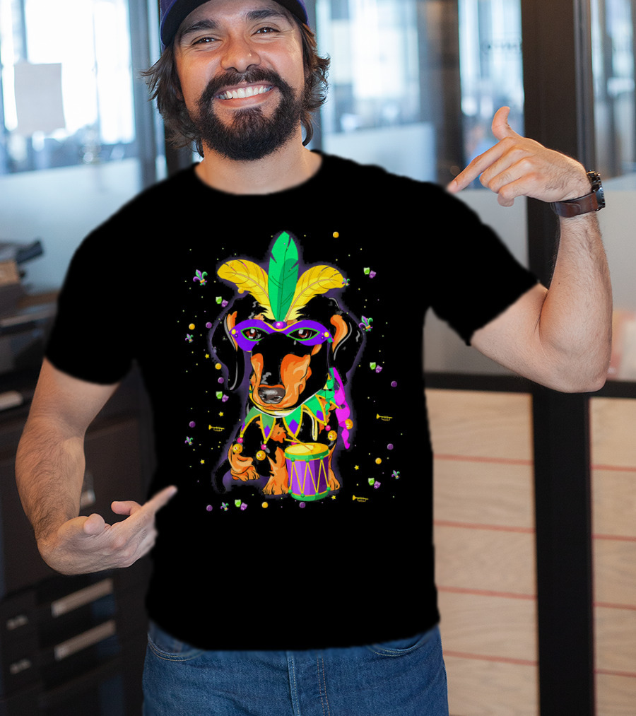 Cute Dachshund In Mardi Gras Mask With Drum And Feathers T-Shirt