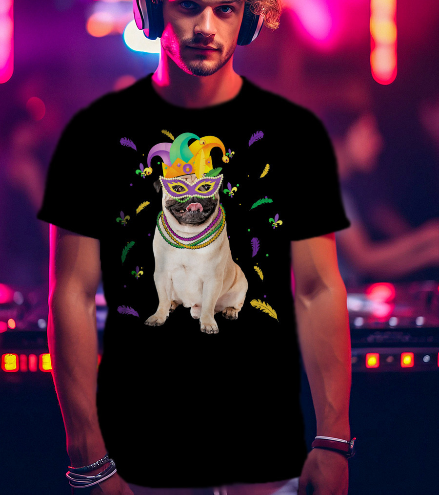 Mardi Gras Pug With Beads And Jester Mask T-Shirt