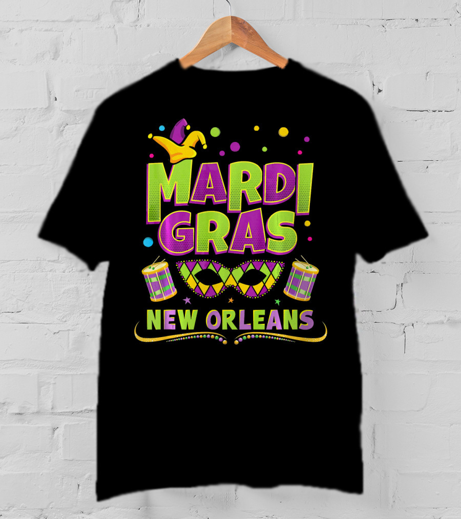 Mardi Gras New Orleans Jester Mask Drums T-Shirt