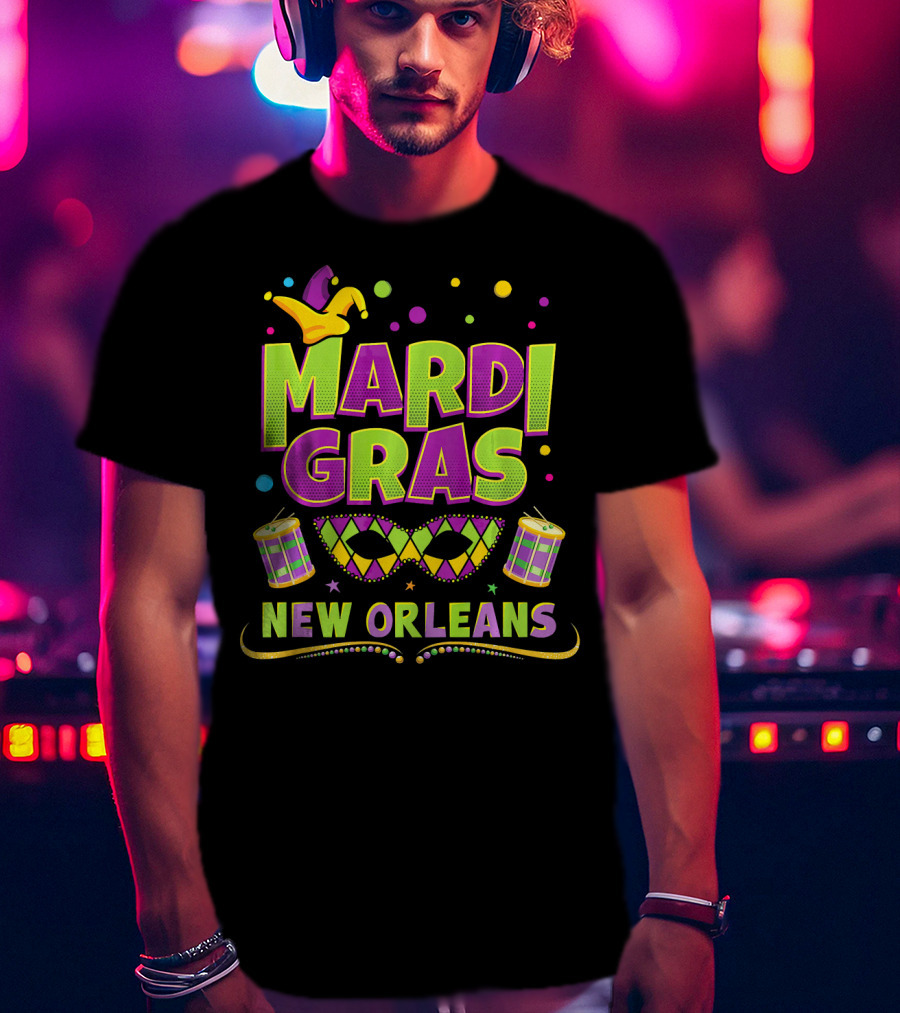 Mardi Gras New Orleans Jester Mask Drums T-Shirt