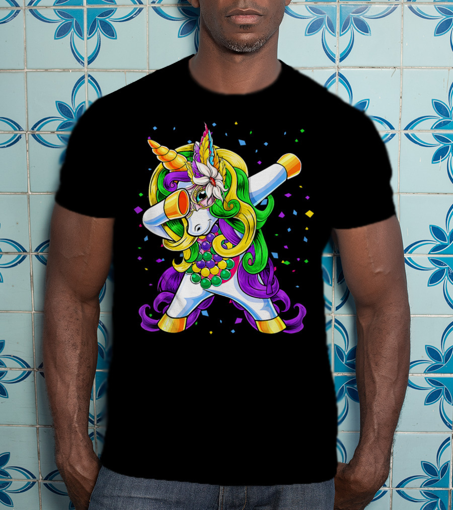 Dabbing Unicorn Mardi Gras Beads With Colorful Confetti T-Shirt