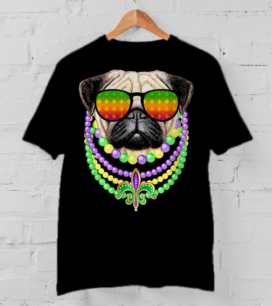 Pug With Beads And Sunglasses Fleur-de-Lis Mardi Gras T-Shirt