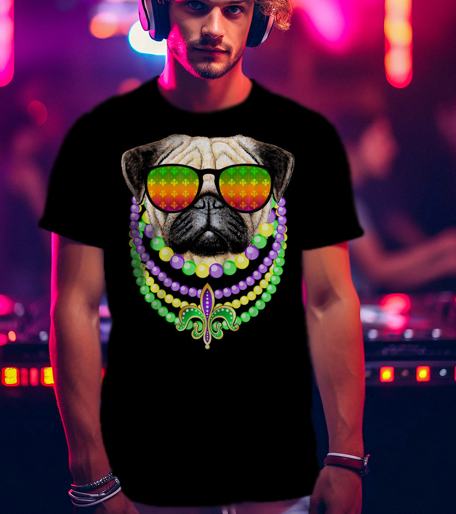 Pug With Beads And Sunglasses Fleur-de-Lis Mardi Gras T-Shirt