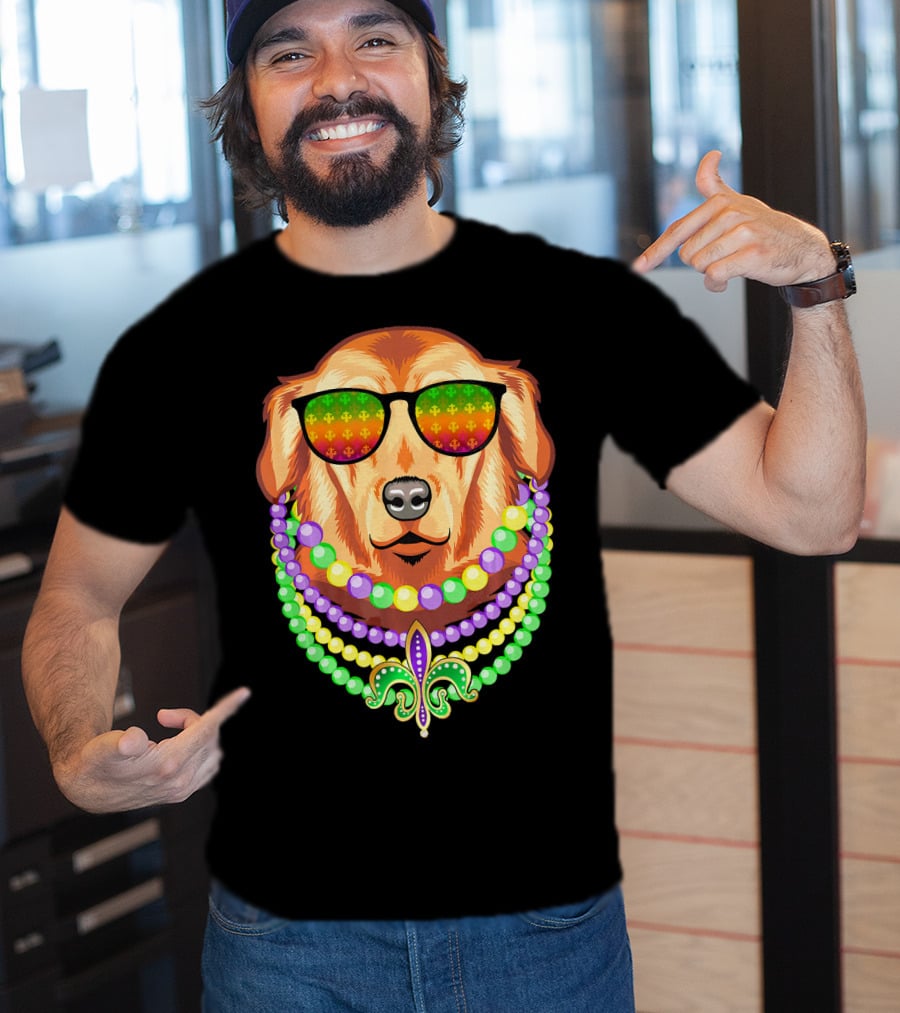 Beads And Golden Retriever Mardi Gras Fleur-de-Lis Colorful Glam Co T-Shirt