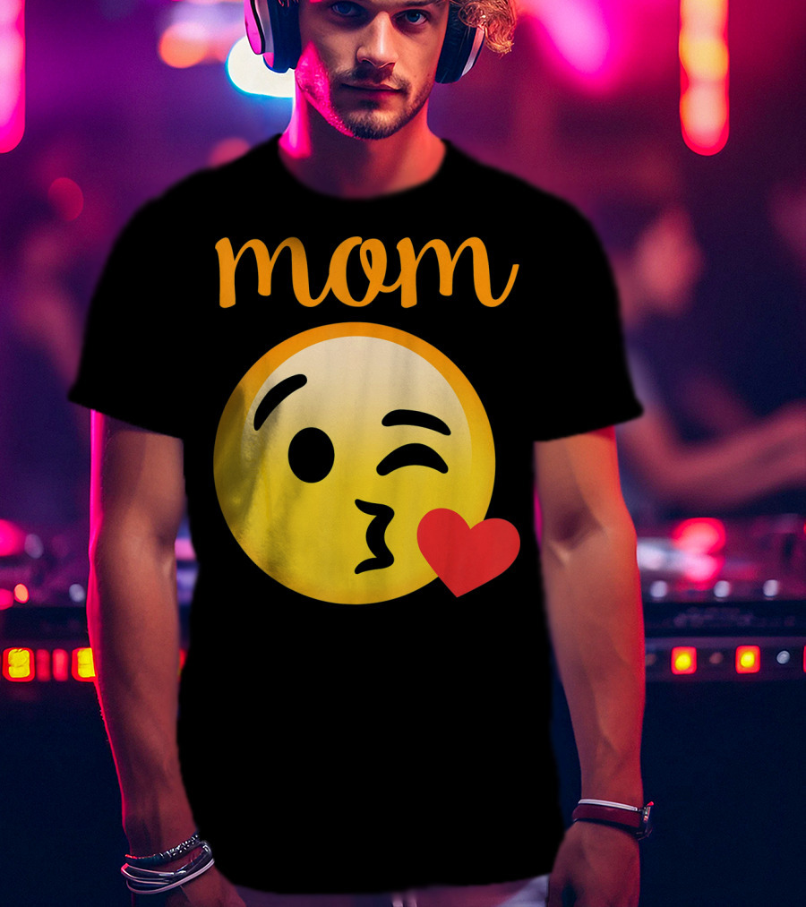 Mom Kissing Emoji Heart Kiss Emoji T-Shirt