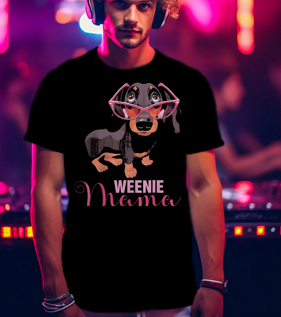 Weenie Mama Cute Dachshund Sunglasses T-Shirt