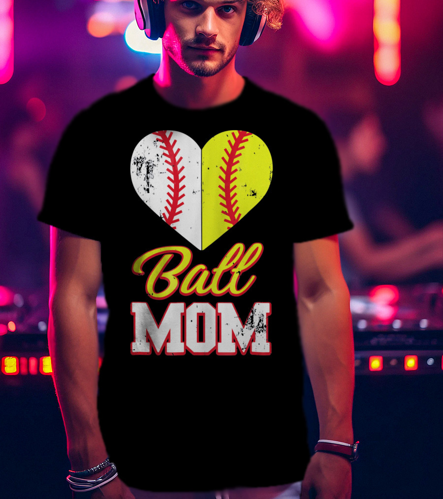 Funny Softball Mom Ball Mom Heart T-Shirt