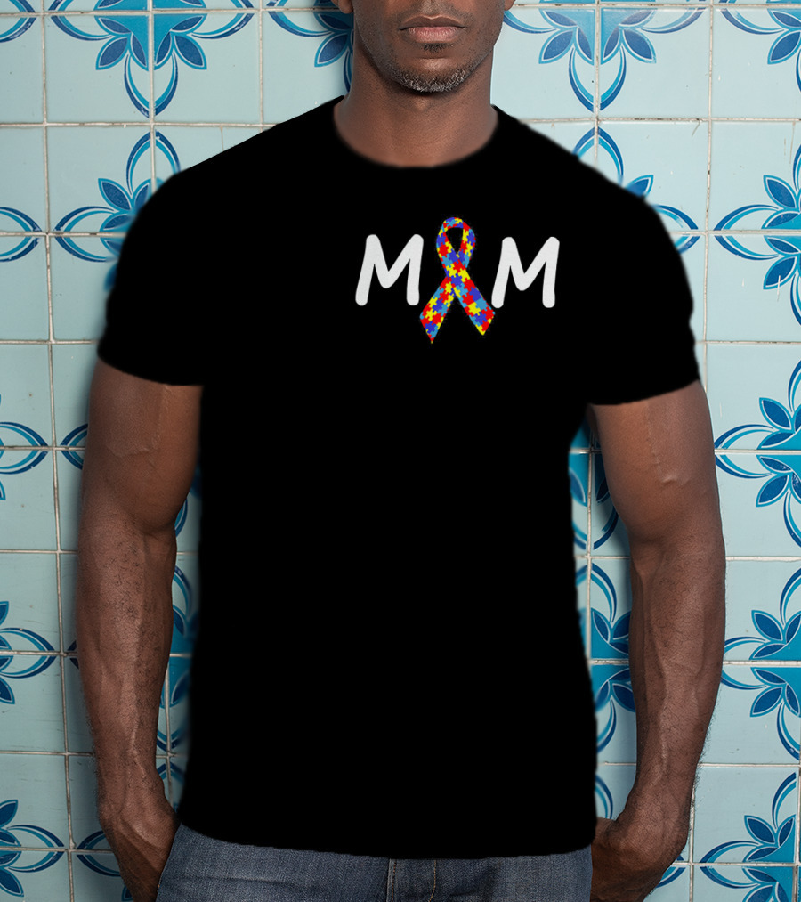 MOM Puzzle Ribbon Autism Awareness T-Shirt