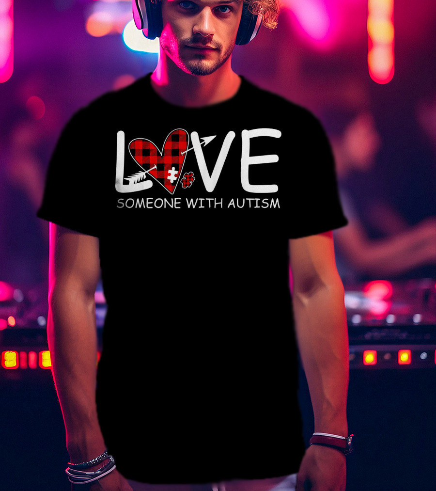 Love Someone With Autism Red Plaid Heart Puzzle Piece T-Shirt