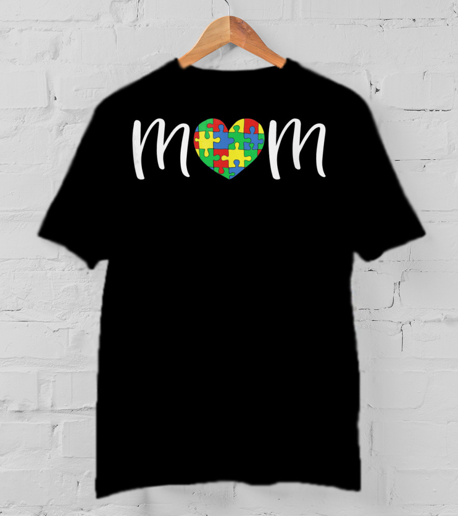 Mom Puzzle Heart Autism Awareness T-Shirt